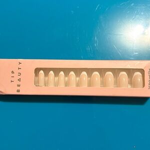 TIP Beauty Press On Nails French Tip